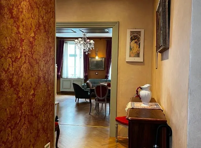 Le Papillon De Boheme * براغ